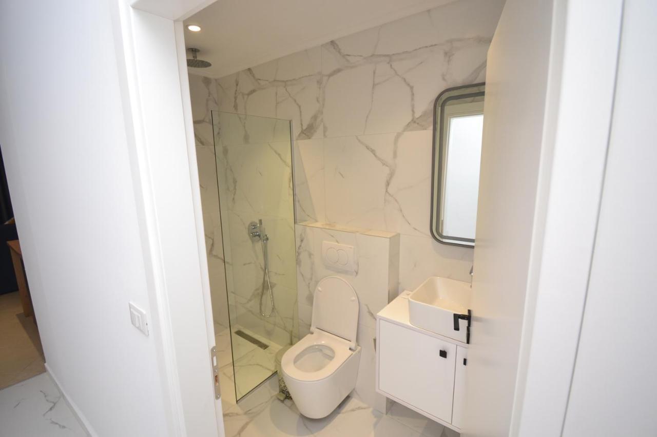 סרנדה E&L Luxury Apartments מראה חיצוני תמונה