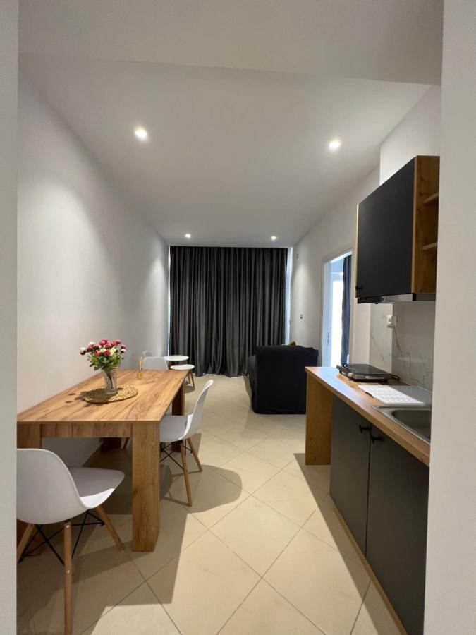 סרנדה E&L Luxury Apartments מראה חיצוני תמונה