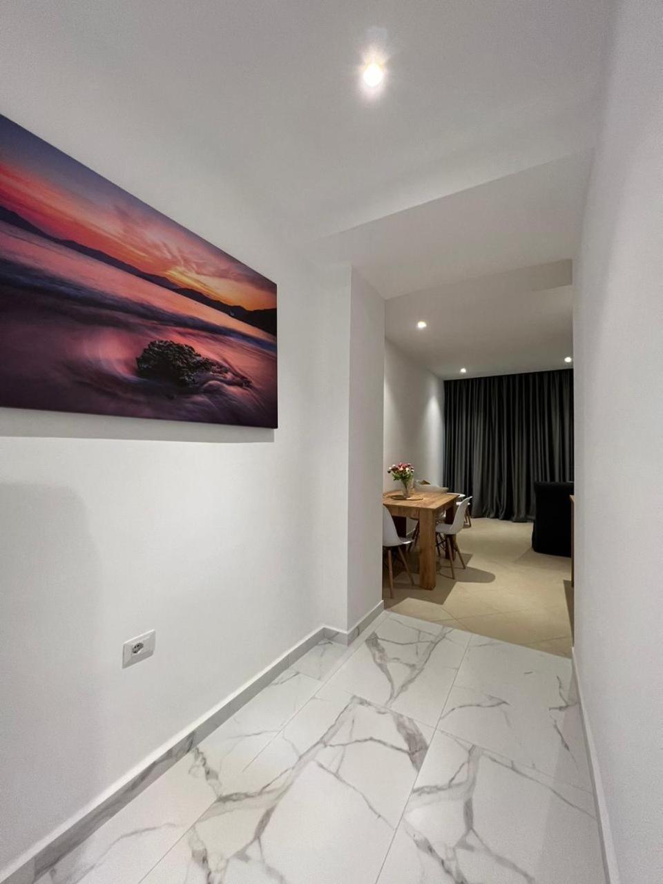 סרנדה E&L Luxury Apartments מראה חיצוני תמונה