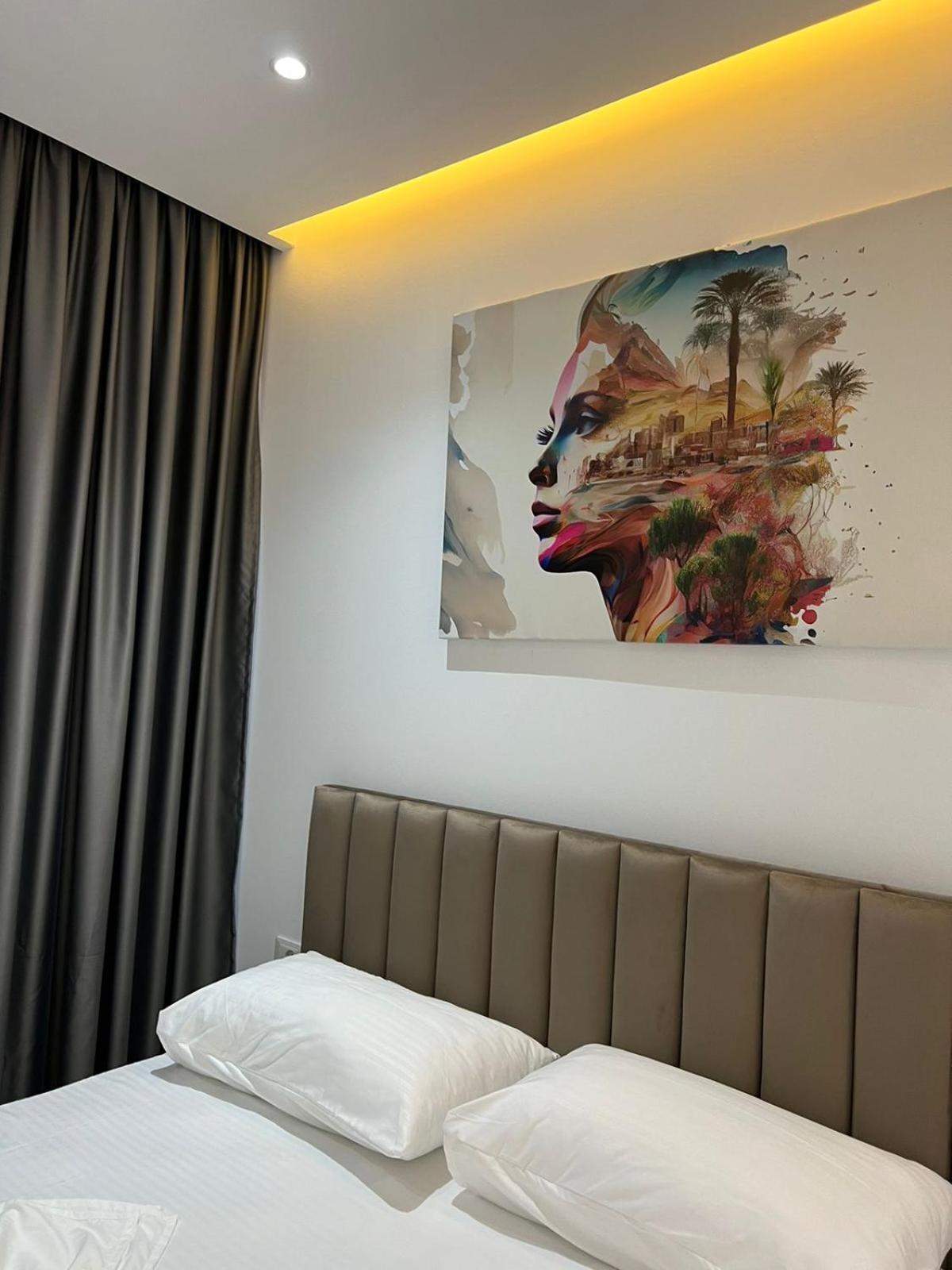 סרנדה E&L Luxury Apartments מראה חיצוני תמונה